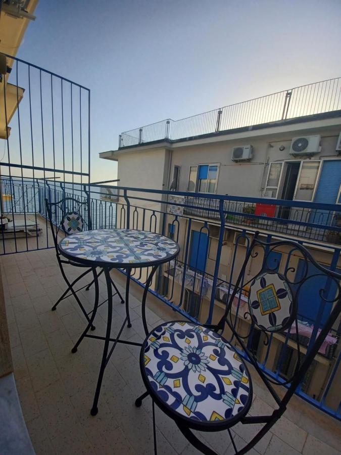 due stanzulelle Bed and Breakfast Salerno Esterno foto