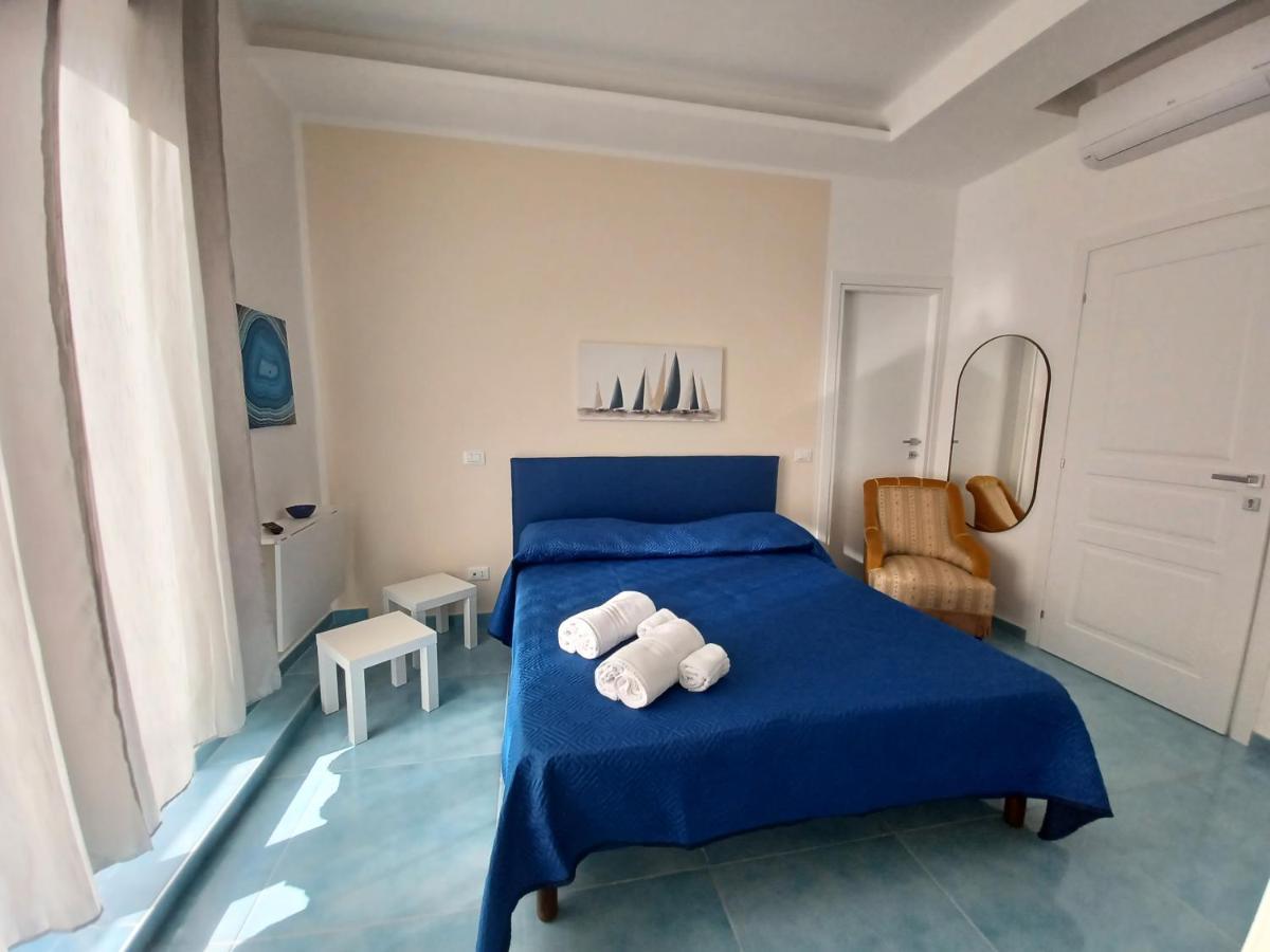 due stanzulelle Bed and Breakfast Salerno Esterno foto