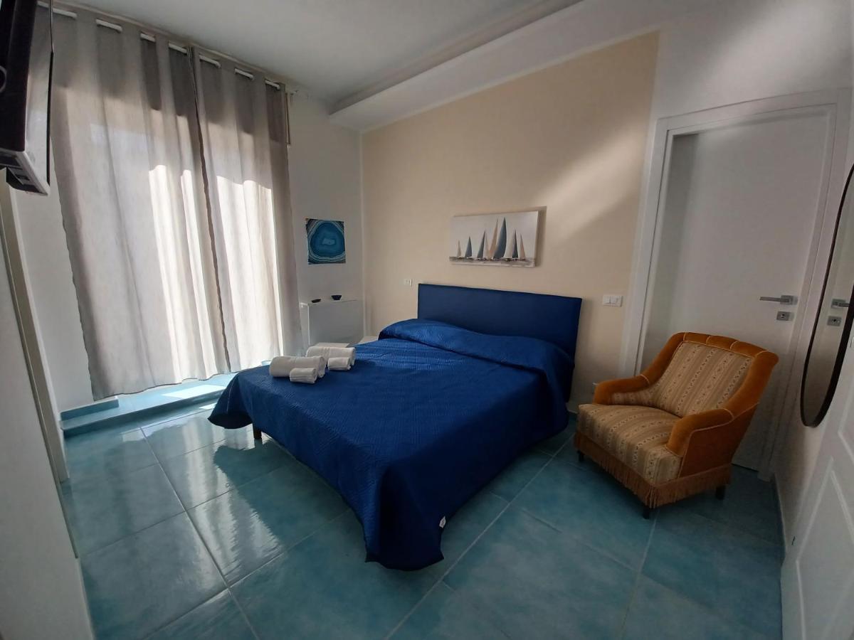 due stanzulelle Bed and Breakfast Salerno Esterno foto