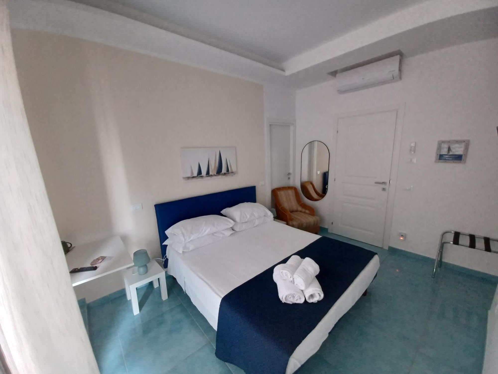 due stanzulelle Bed and Breakfast Salerno Esterno foto