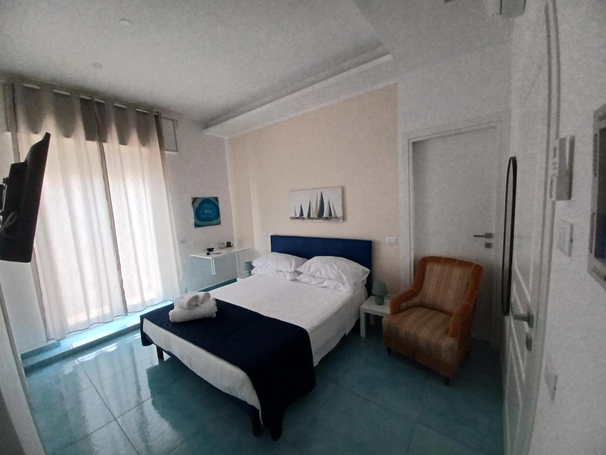 due stanzulelle Bed and Breakfast Salerno Esterno foto